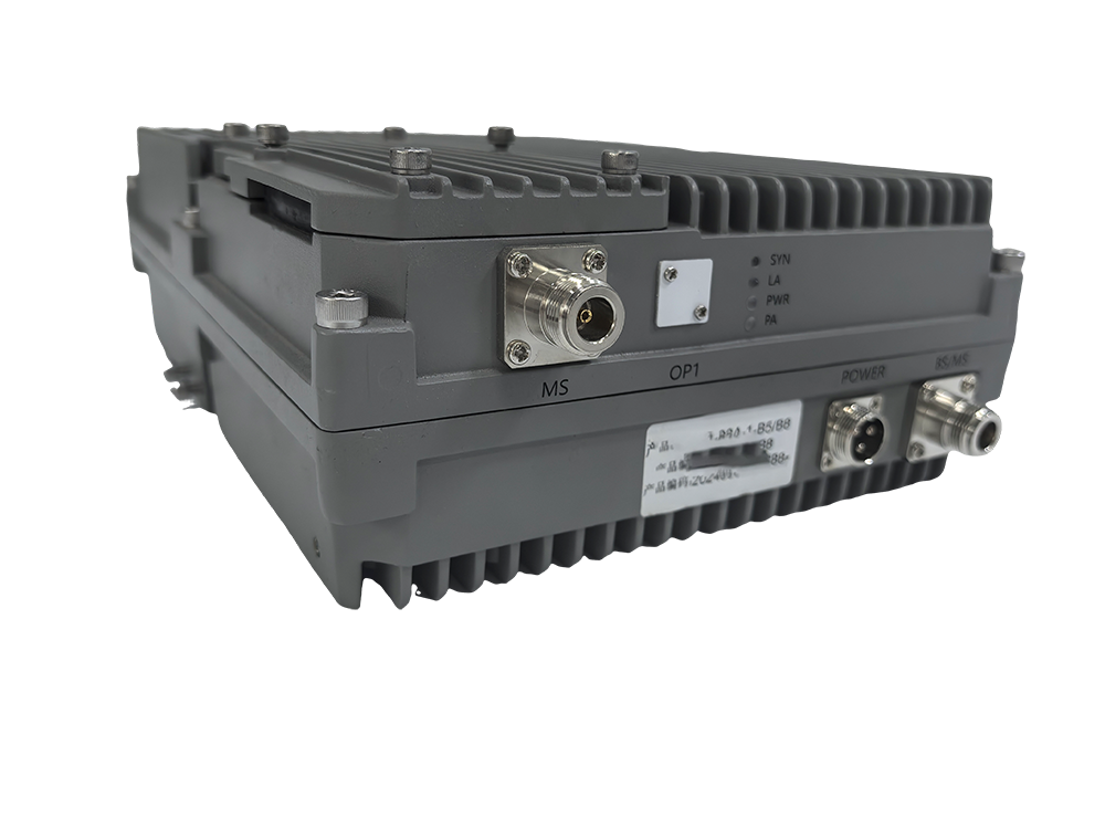  西秀三频手机信号接收器2000㎡